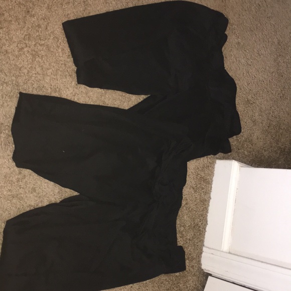 2 pairs of RUE 21 black leggings - Picture 1 of 3